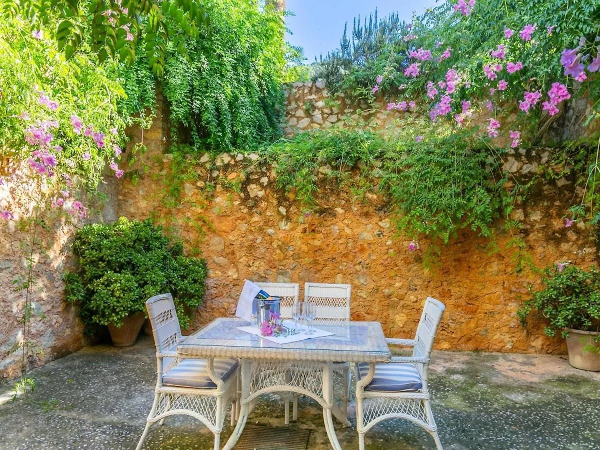 Historical House In Mallorca Up To 8 Guests Andratx 0*,  Spagna